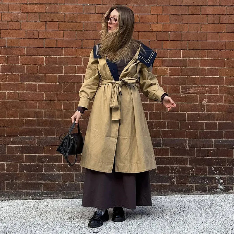 Trenchcoat mit Matrosenkragen