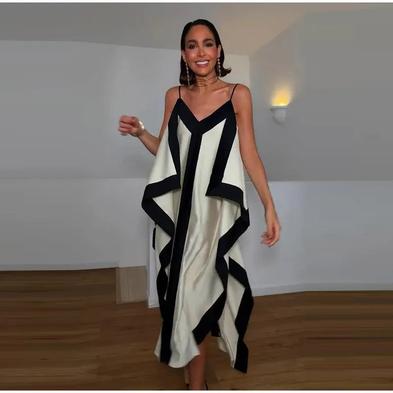 Fließendes Satin-Maxikleid mit Kontrastbesatz und V-Ausschnitt – Gestreift