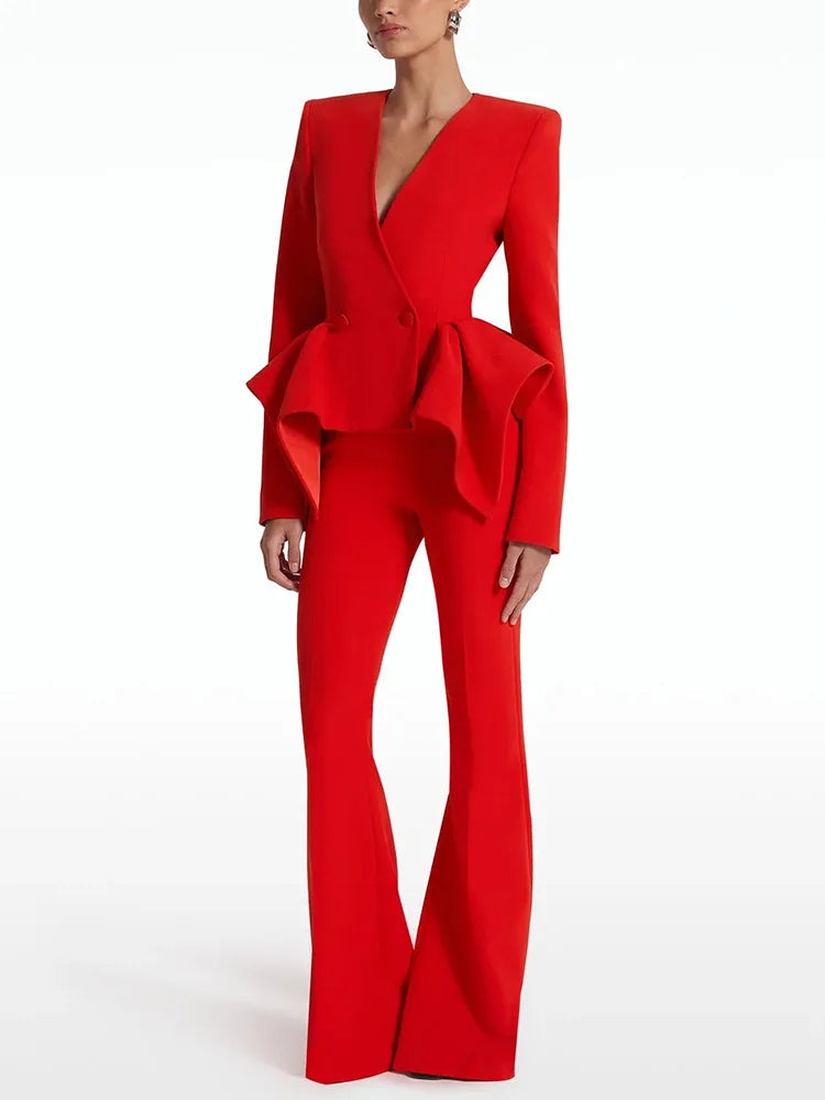 Rotes Set mit Schößchenblazer und Schlaghose – Rot