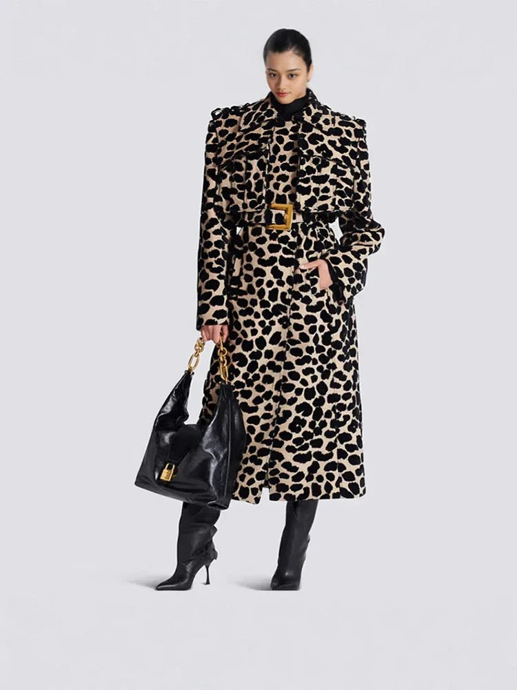 Trenchcoat mit Leopardenmuster und Gürtel – Wie abgebildet