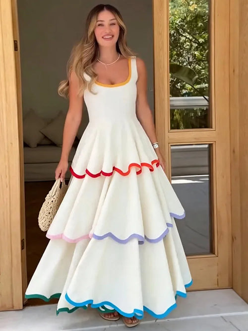 Ärmelloses Maxikleid mit Stufen und Rüschenbesatz – Weiß
